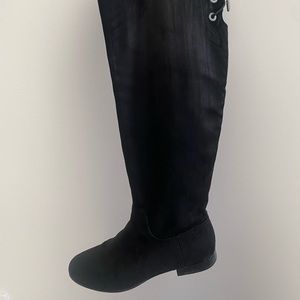 Over-the-Knee Boot - Black - Size 7